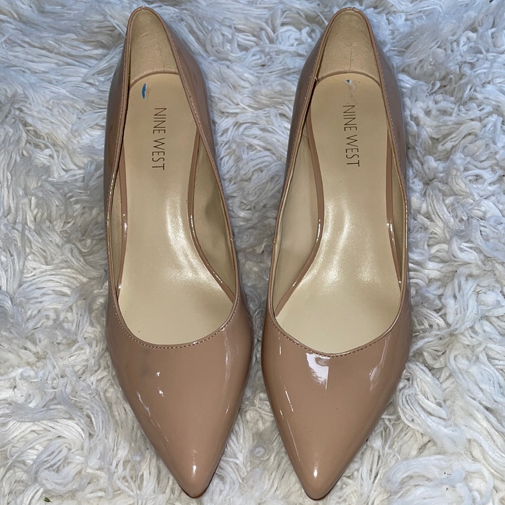 Nine West nude heels size7.5